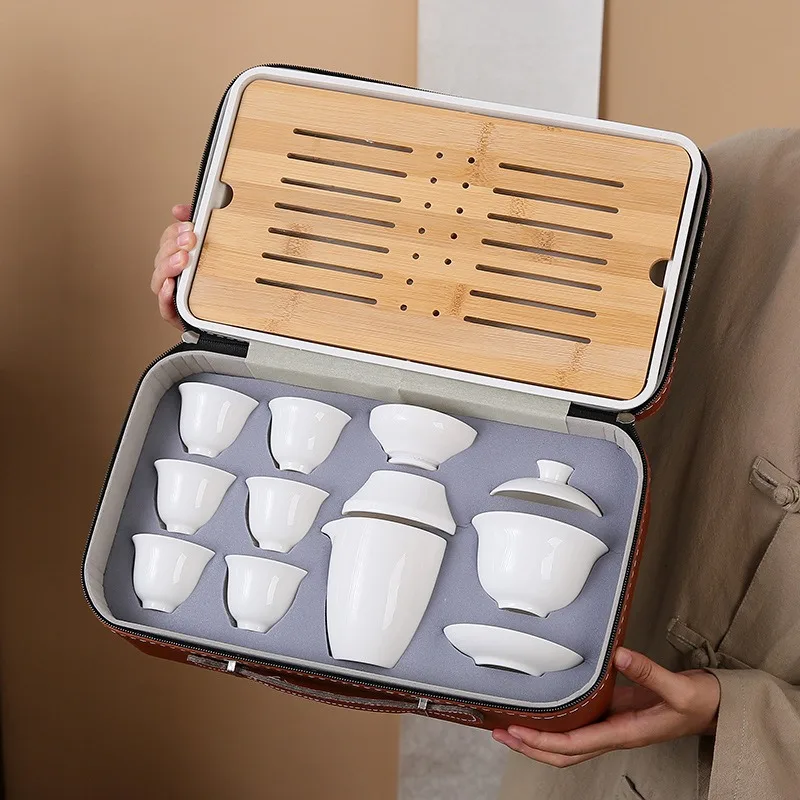 

Yanzhi Jade White Porcelain Covered Bowl Tea Set, Embodying The Beauty of Classical Aesthetics, Made of White Porcelain