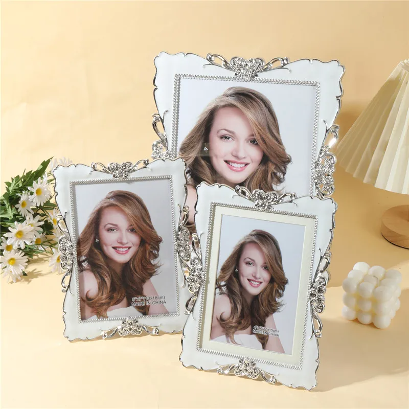 1Pcs Minimalist Oil Drop Photo Frame - Fashionable Design for Modern Living Spaces, Perfect Gift for Lovers