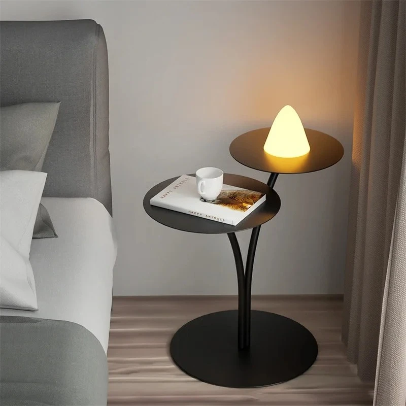 Nordic White Wrought Iron Bedside Table Bedroom Furniture Minimalist Design Creative Sofa Side Table Home Round Nightstand T