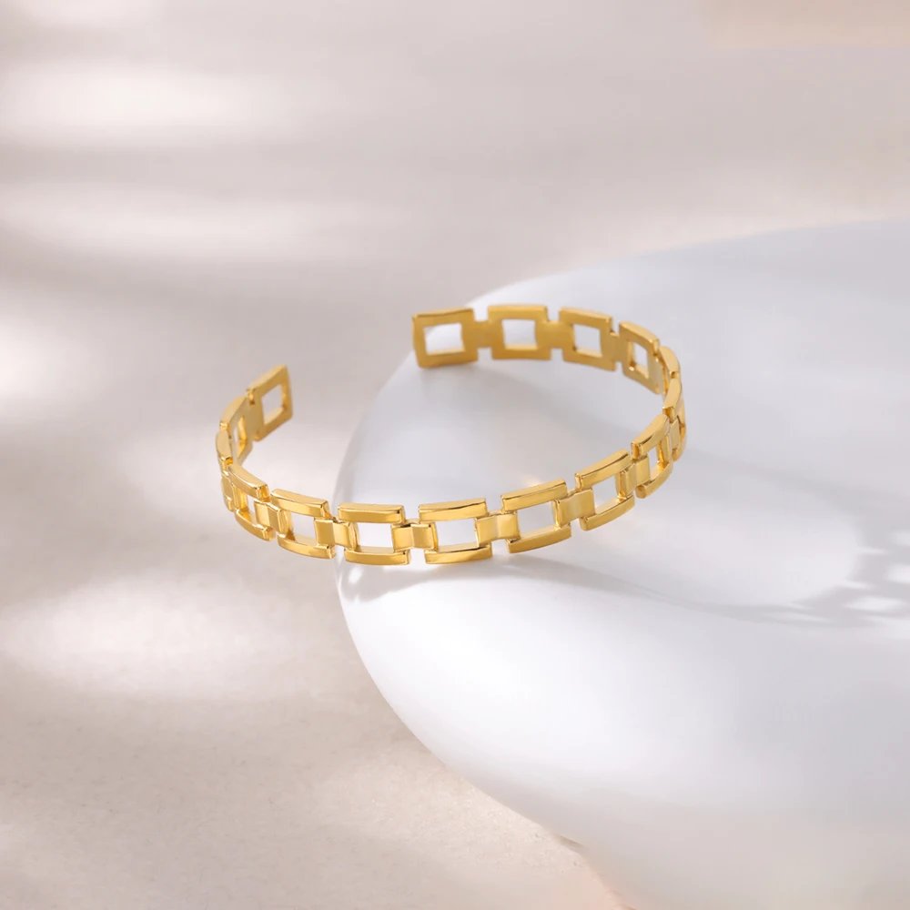 

Minimalist Strap Buckle Design Bracelets For Women Men Gold Color Stainless Steel Hollow C Shape Bangles Couple Jewelry pulseras