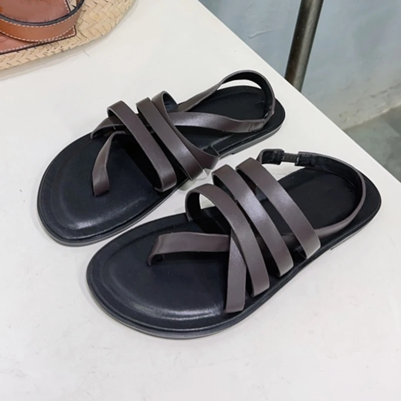 

2024 New women's sandals Beach sandals Leisure slippers Genuine leather material Comfortable versatile Solid color