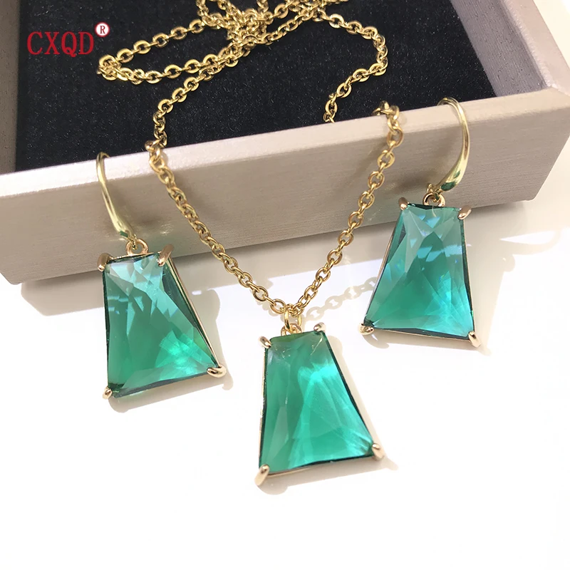 

Colorful Clear Trapezoid Glass Pendant Necklace for Women Stainless Steel Chain Fashion Earring Jewelry Original Accessories Set