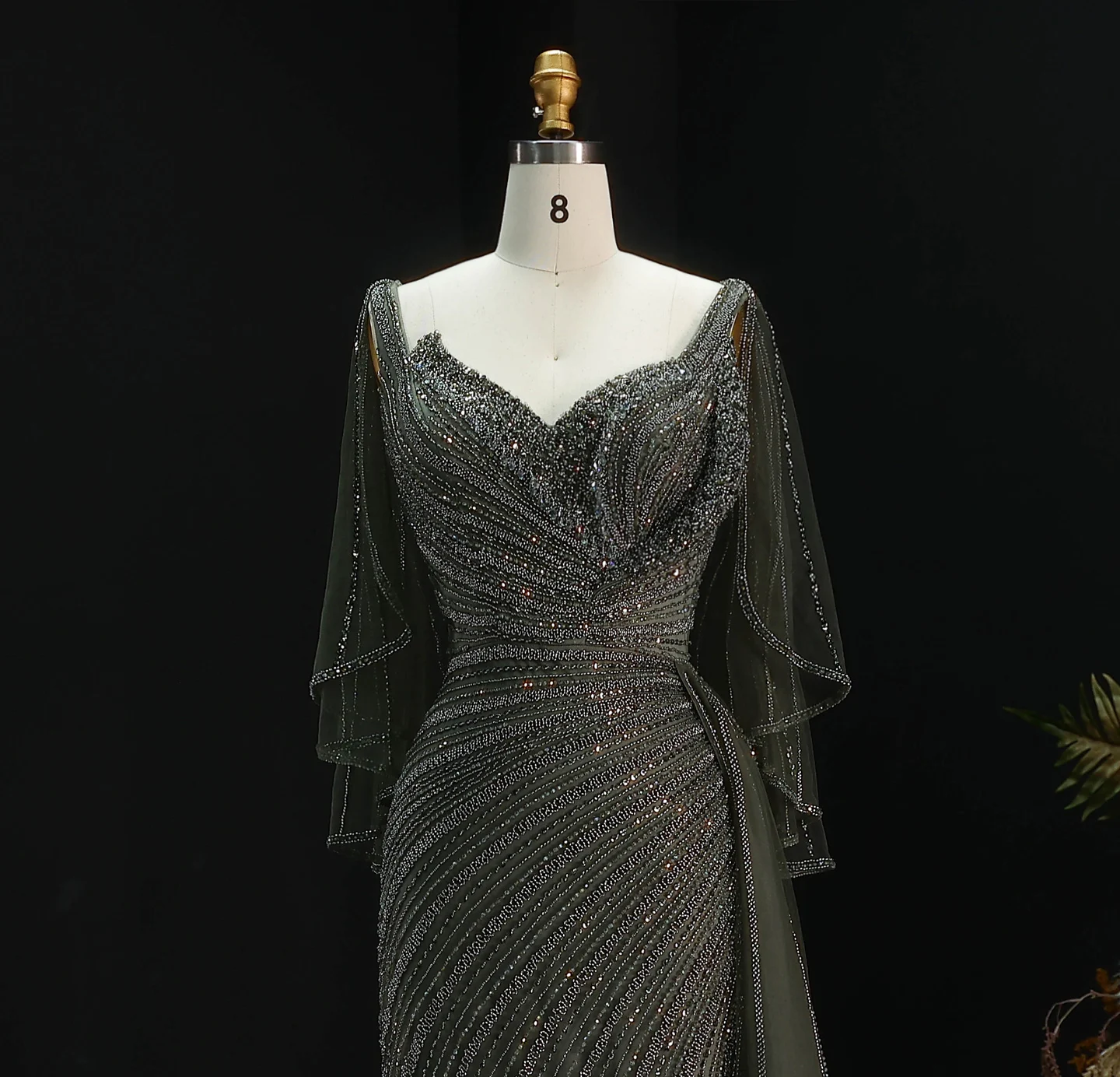 Sharon Said Luxuriöses Schwarzes Abendkleid, Lang, Perlenbesetzt, V-Ausschnitt, Cape-Ärmel, Elegante Ballkleider, Hochzeitsfeier, Damen, SS063, Maßanfertigung – Detail 13