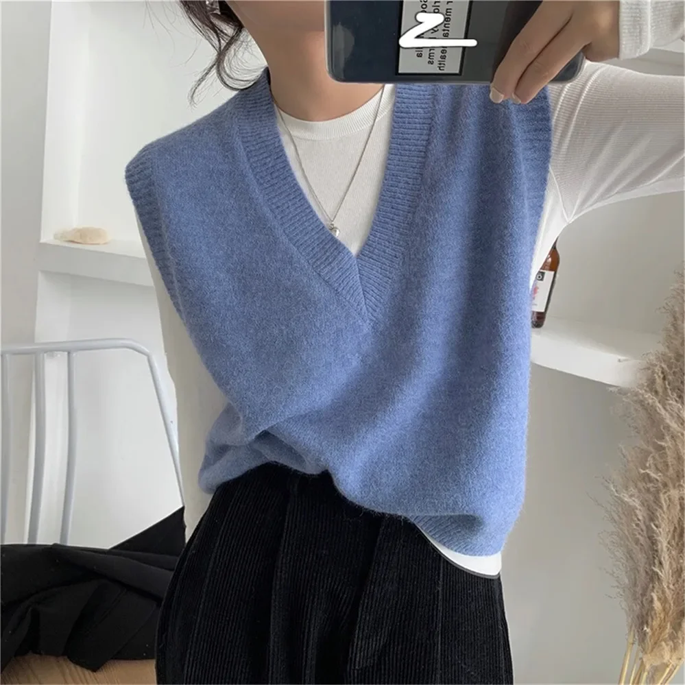 Korean Style Ladies V-Neck Pullover Women Sweater Sleeveless Women Loose Knitted Sweater Vest Tops School Girls Waistcoat Tops