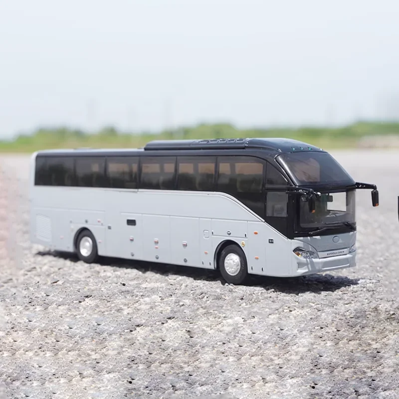Classic Collectible 1:42 KMC Kayoola Diecast Tourism Bus Model Alloy African Long-Distance Transportation Model Miniature for Gi