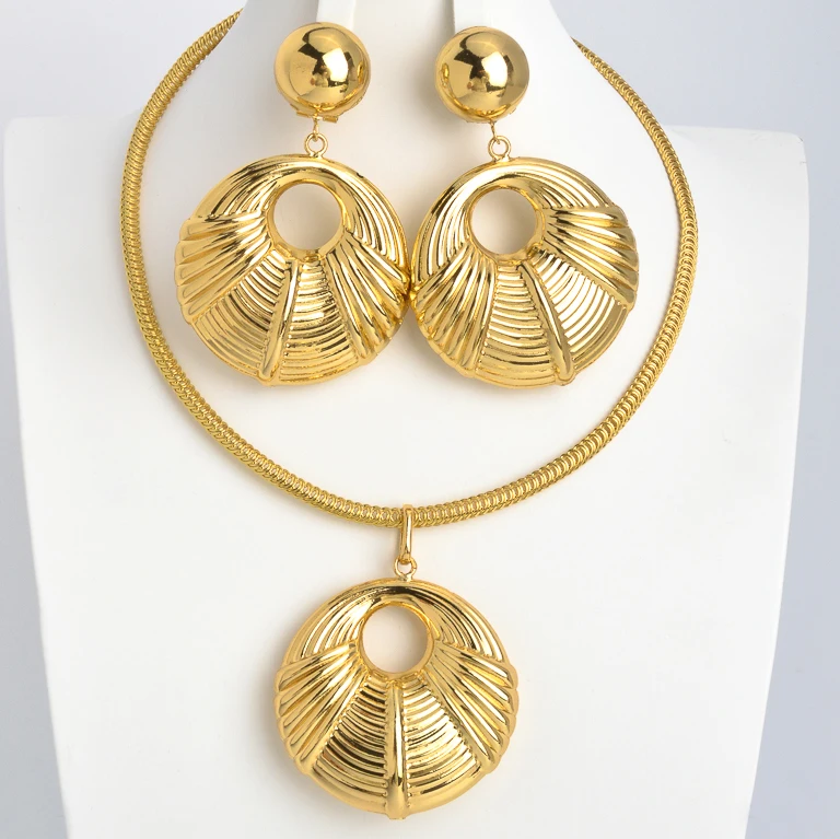 Pendant Necklace Earrings Jewelry Set 18K Gold Plated Bear Geometric Round Jewellery for Women Wedding Bridal Gift Accessories