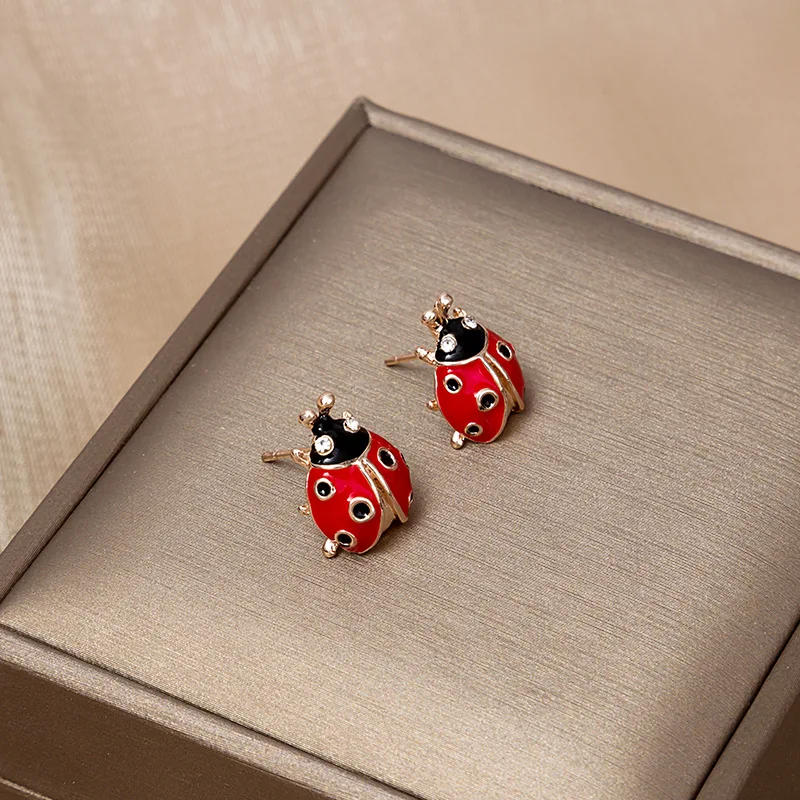 Vintage Personalized Seven Star Ladybug Earrings For Women  Unique Rhinestone Design Stud Earrings 2025 New In Trend Korean