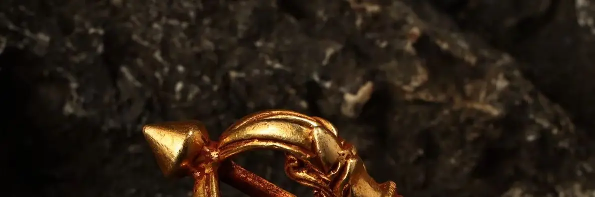 

4-дюймовый старинный бронзовый позолоченный киноварный кулон-амулет Ваджра Пхурпа с пятью зубцами, для защиты дома и изгнания зла