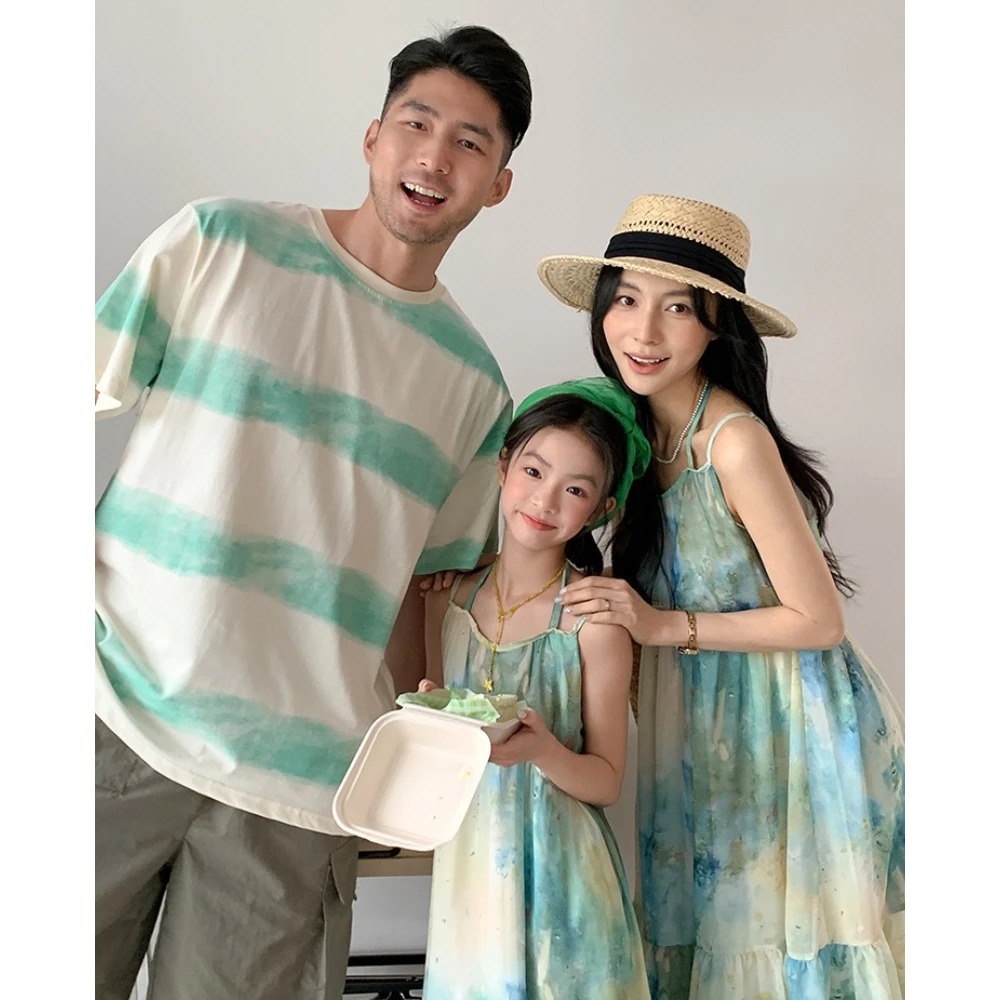 2026 Summer Family Matching Outfits Watercolor Stripe T-Shirt & Cami Maxi Dress Set For Mom Dad Kids Beach Vacation Wear