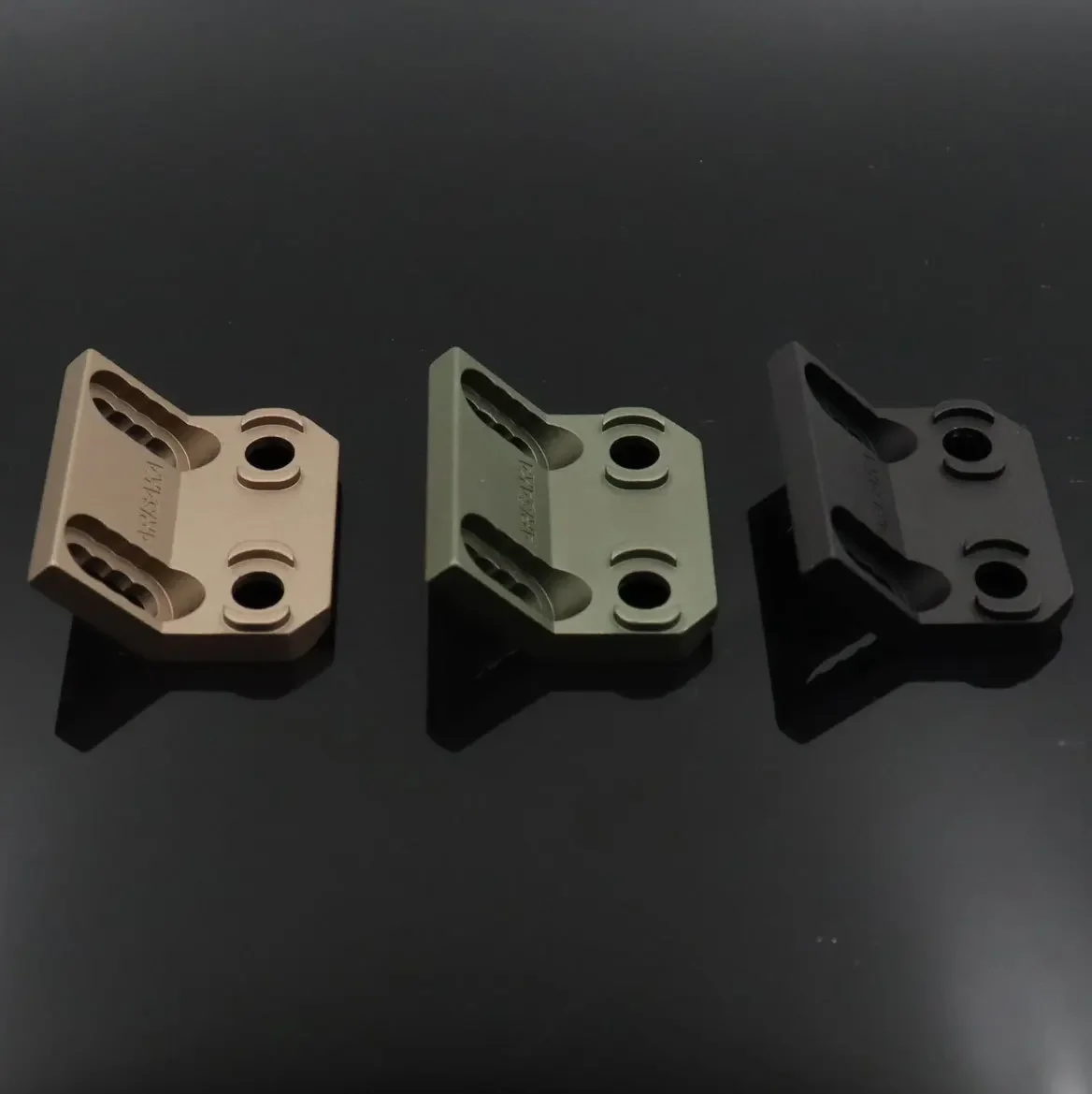 

Tactical AccessoriesSakura flashlight bracket dual system flashlight base suitable for M300/M600 flashlight MLOK/Keymod