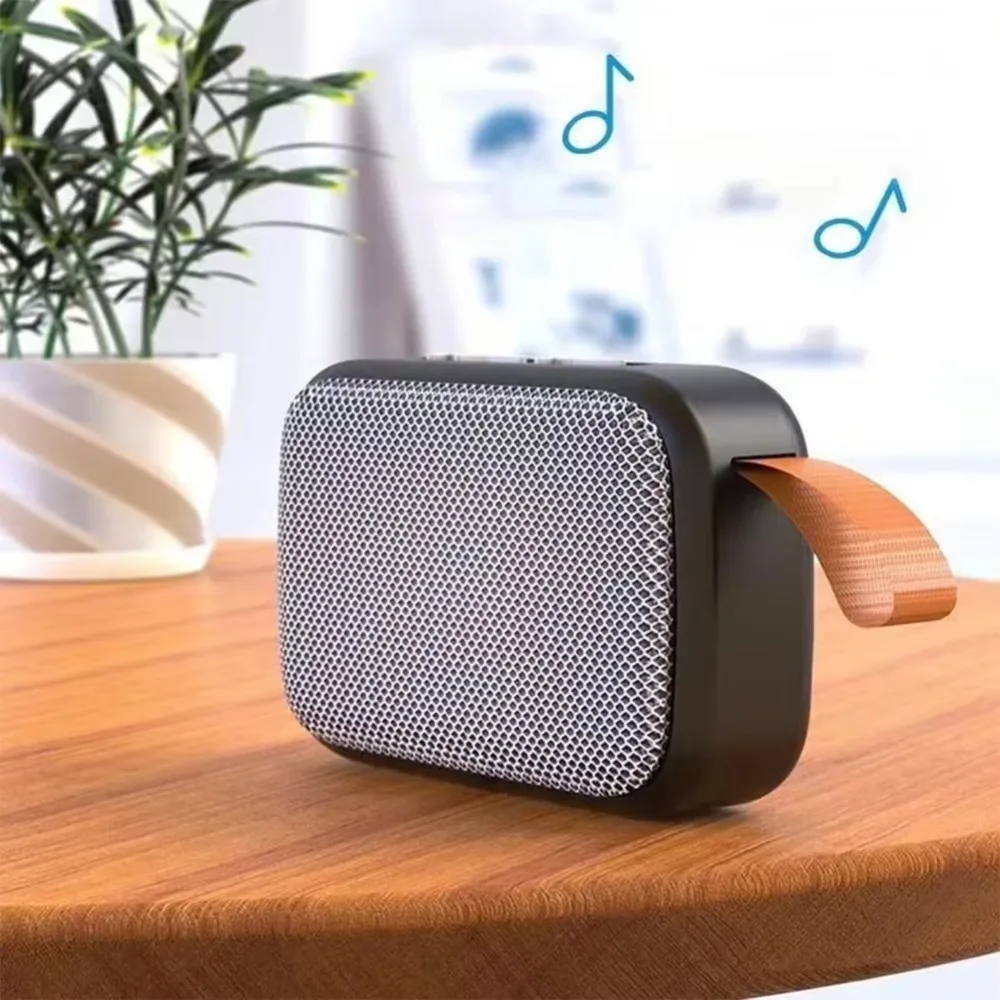 مكبر صوت لاسلكي محمول عالي الجودة بطاقة TF إدراج البلاستيك راديو FM باس SuBwoofer في الهواء الطلق