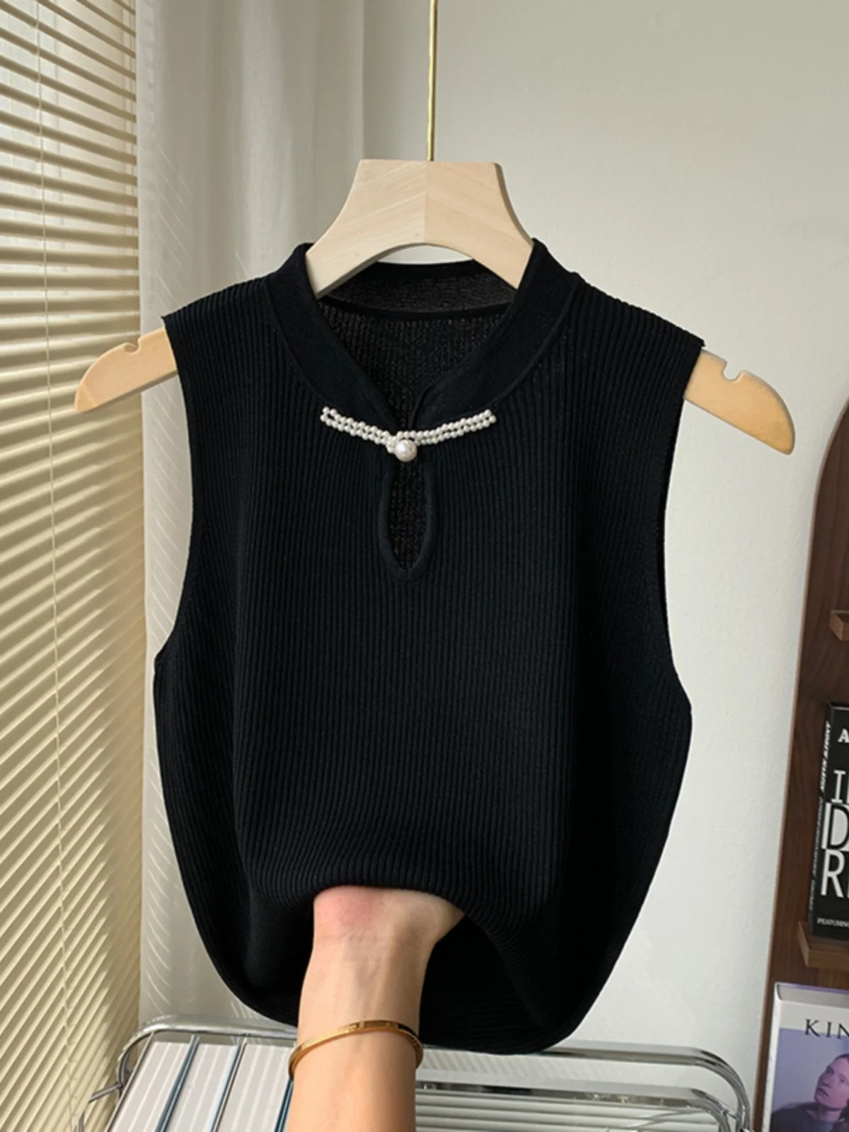 

Женский жилет из ледяного шелка с ремешками, ажурный базовый топ, новый китайский модный летний тонкий топ с v-образным вырезом для поездок на работу