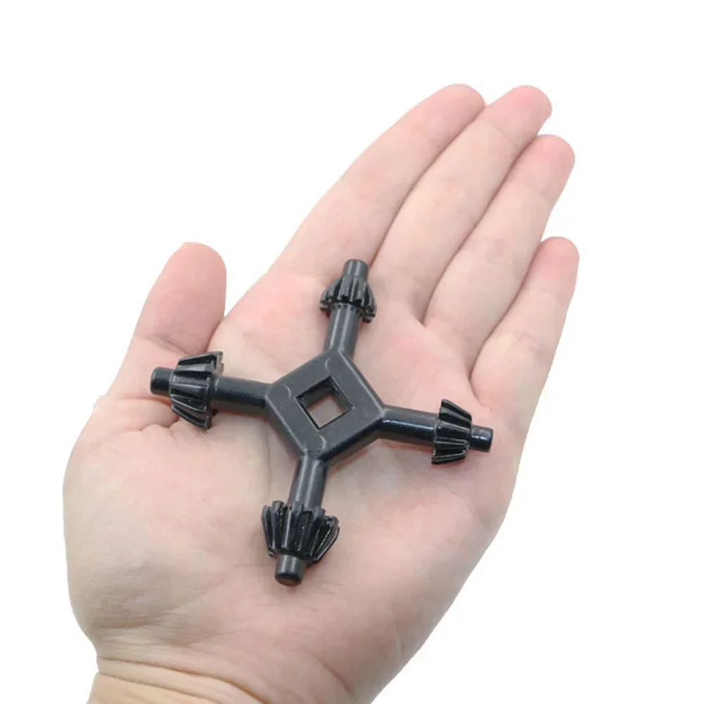1 PC 4-Way Multi-Function Universal Chuck Key เจาะเจาะผู้ถือ Spanner Key RATCHET SOCKET แหวน COMBINATION Grip Star ประแจ