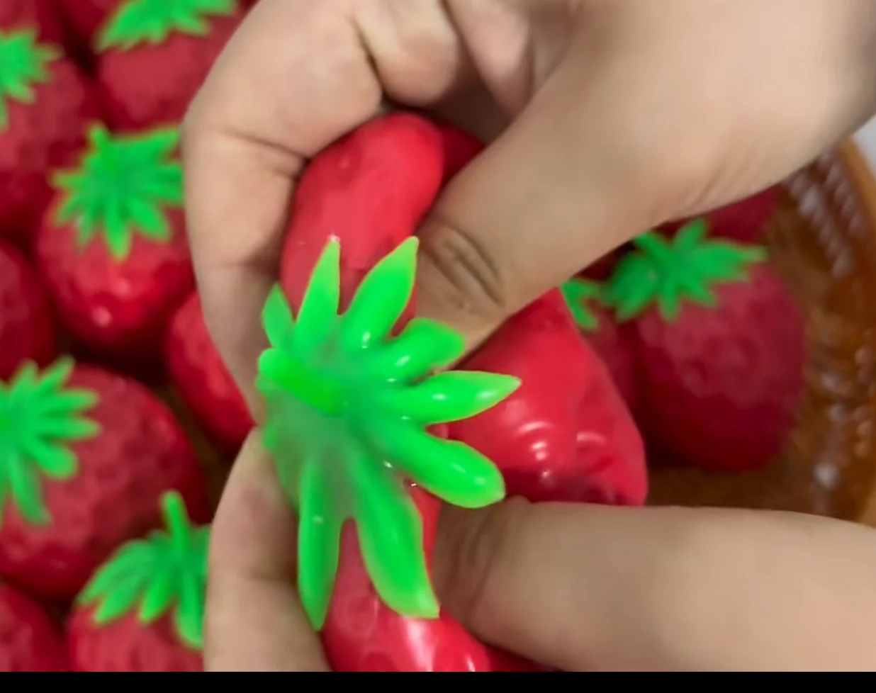 Crisp Strawberry Squishy Toy Building Block Filled ASMR Squeeze Toy Simulation Strawberry Model Stress Relief Fidget Toy