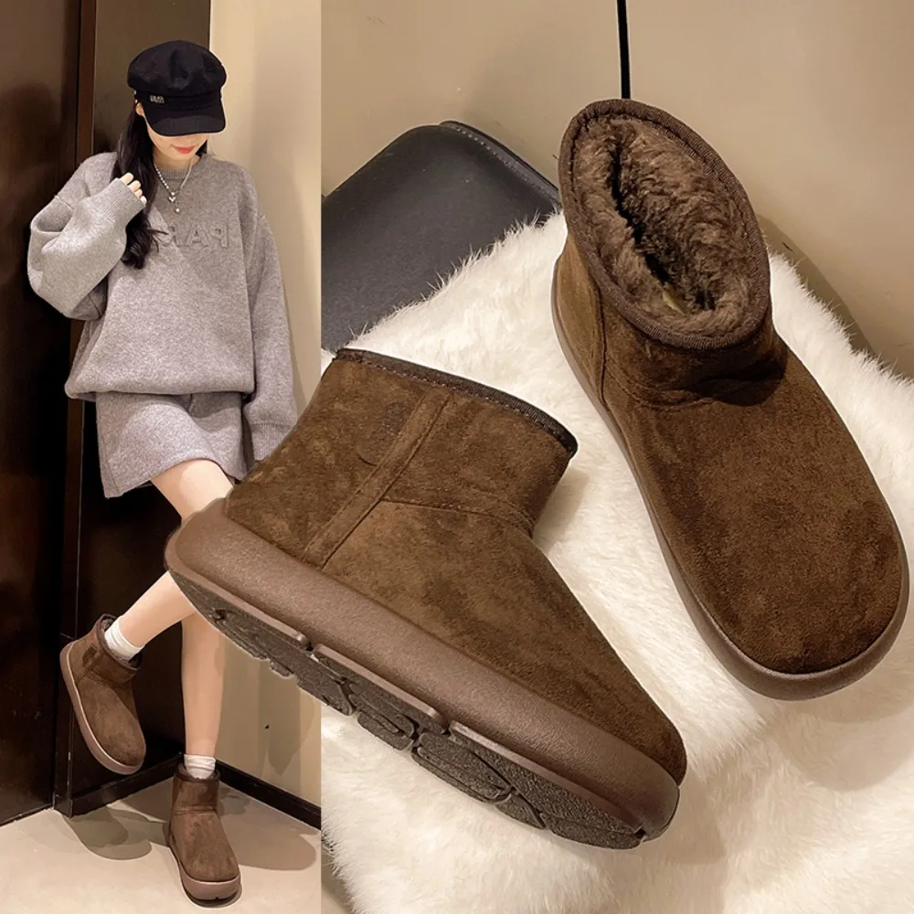 2025 جديد إمرأة أحذية الثلوج عادية الانزلاق على بوتاس موهير أفخم الدافئة المنزل أحذية قطنية الكلاسيكية الشتاء سميكة سوليد المرأة حذاء من الجلد