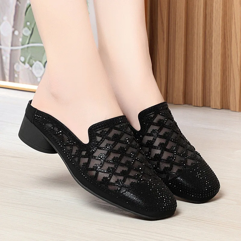 

3cm Fashion Rhinestone Close Head Cutout Slippers Women Mules Summer 2024 Breathable Slingback Soft Bottom Shoes Casual