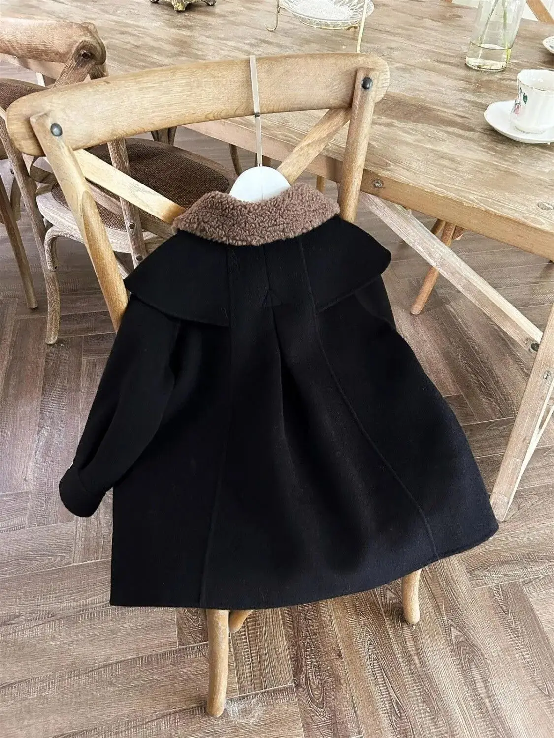 

Children in autumn and winter thick woolen coat for boys and girls Black double-sided wool lapel coat
