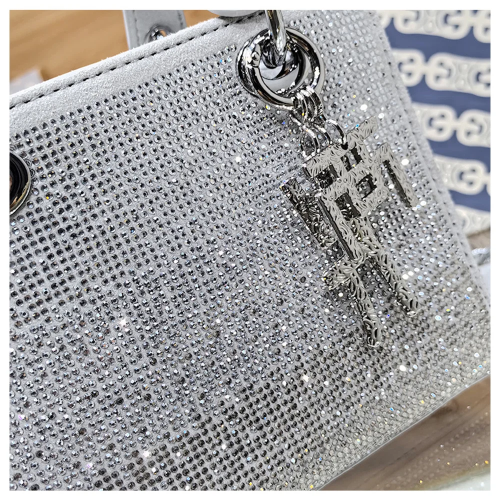 กระเป๋าสตรีขายดี,กระเป๋า rhinestone ไล่ระดับไฮเอนด์,มือถือกระเป๋า Diana ย้อนยุค,โซ่บาร์ crossbody กระเป๋าสี่เหลี่ยมเล็ก