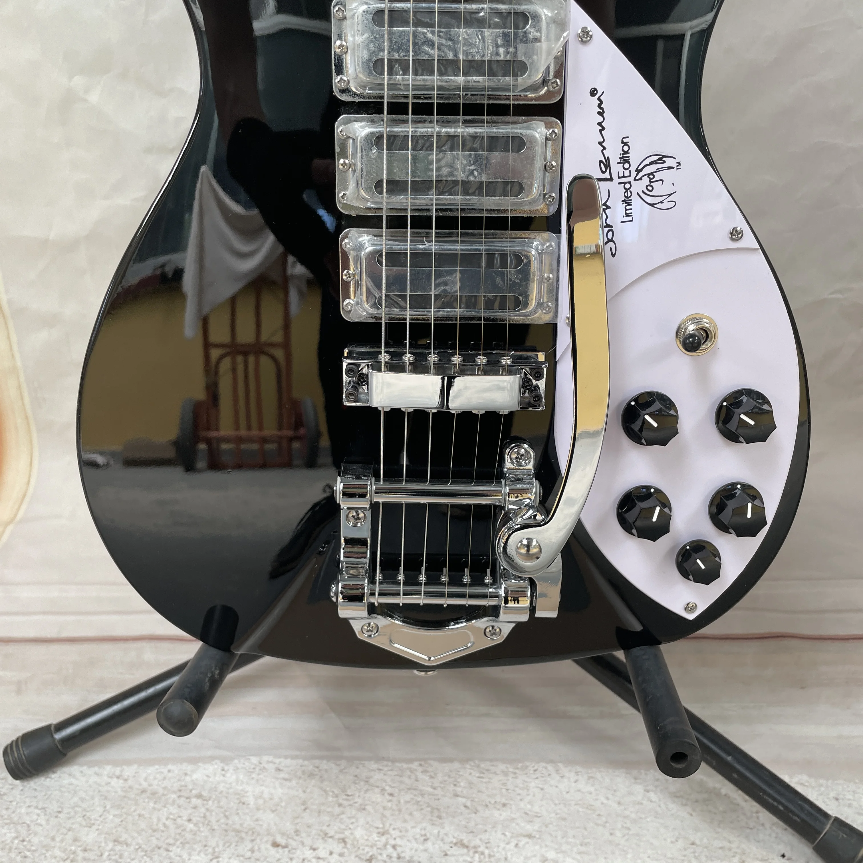 6-string black electricguitar with white signature guard plate and HHH pickups guitars,collectible performance electric guitarra
