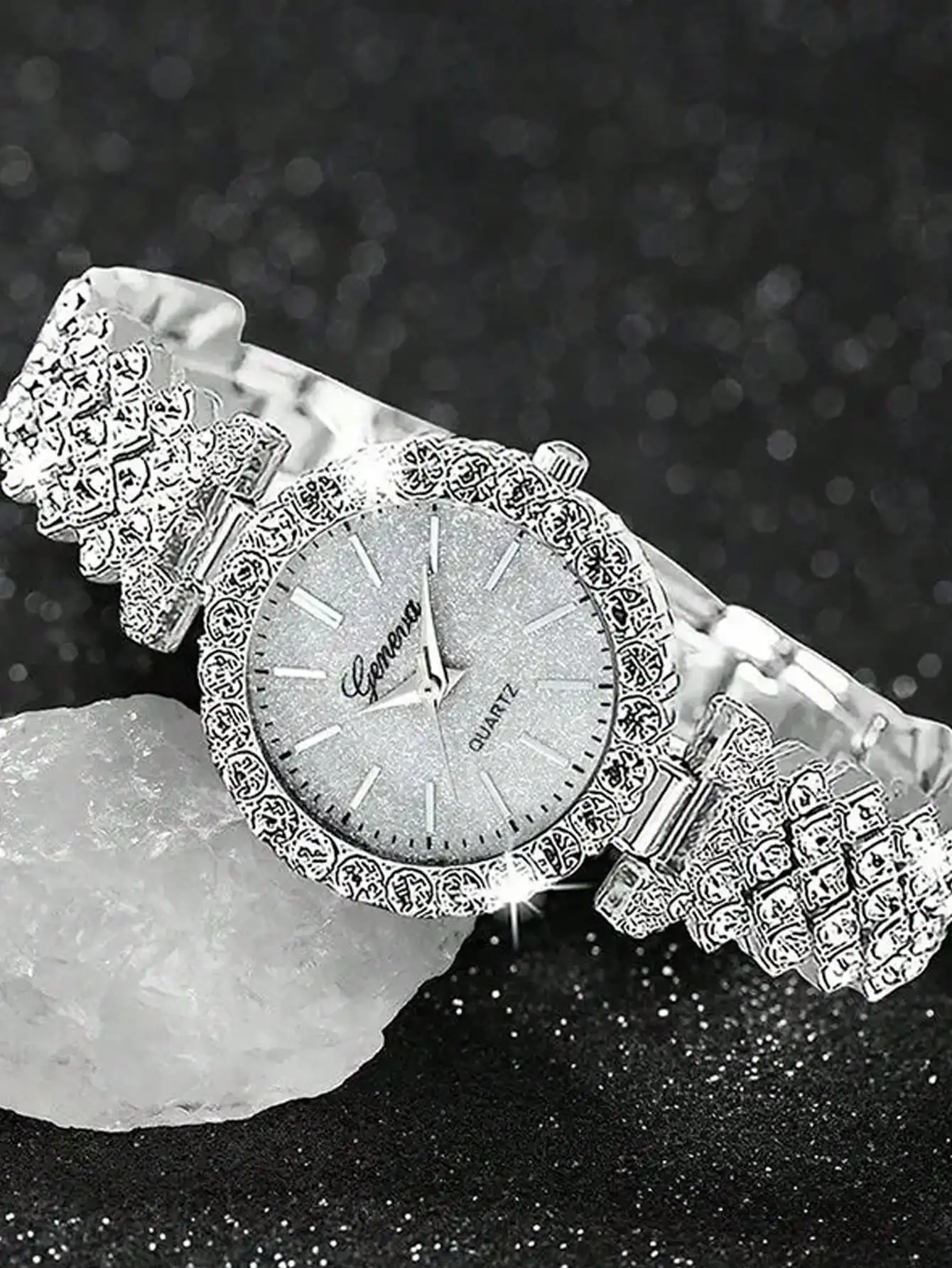 2pcs Or 1pc Bracelet Set, Elegant And Affordable Luxury Women's Quartz Watch Set, Includes One Silver Diamond-Encrusted Quartz Watch And One Full Diamond Women's Bracelet. With Cool Silver And Rhinestone Tones As The Center