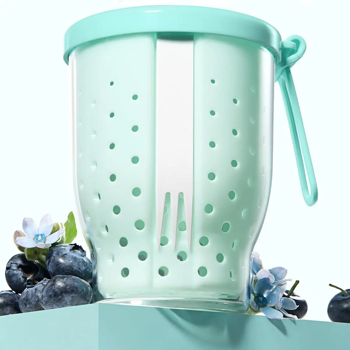 Copos de frutas de viagem de 25 onças para carro, copo de armazenamento de salada de frutas com garfo e tampas, recipientes de lanche reutilizáveis à prova de vazamentos azul