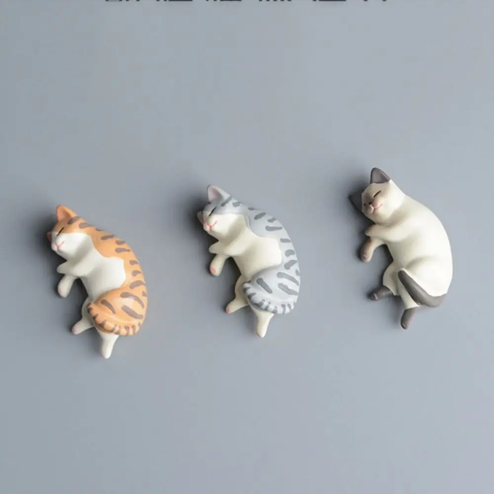 Cute Simulated Cat Fridge Ornaments Resin Handicraft Cat Resin Accessories Sleep Cat Simulation Lazy Cat Miniatures Home Decor