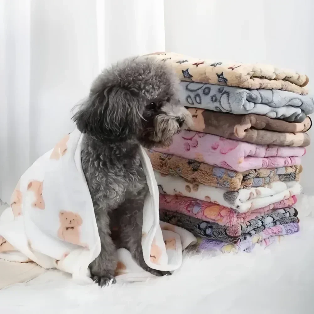 Cat ​​​​​​​​​​​​​Blanket Coral Fleece Pet Double Sided Blanket Washable Pet Sleeping Mat Warm and Soft Comforter Pet Supplies
