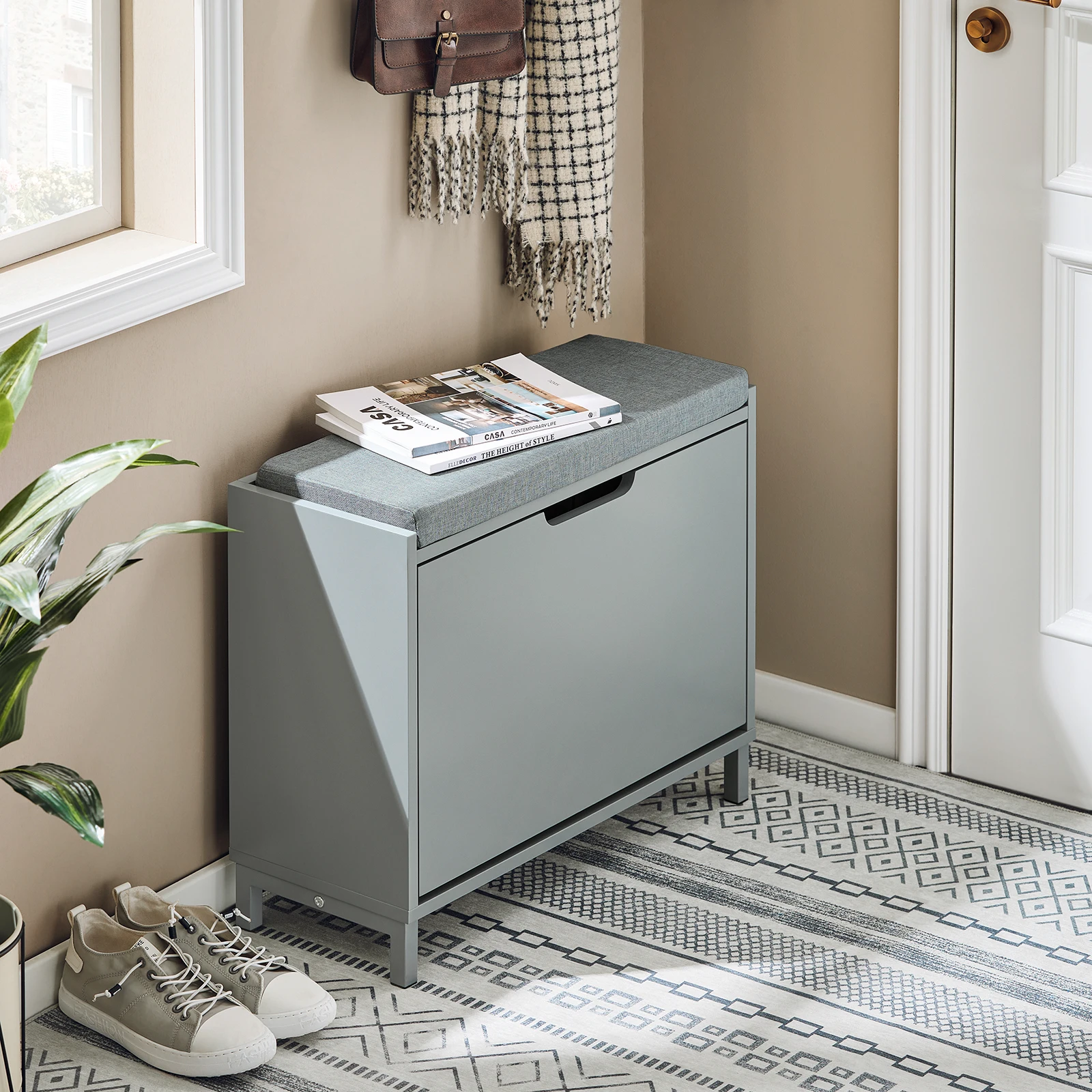 SoBuy FSR151-K Schuhschrank Schuhbank mit Sitzfläche, Schuhregal mit Stauraum, Klappe, Sitzkissen, bis 113 kg belastbar – Detail 3