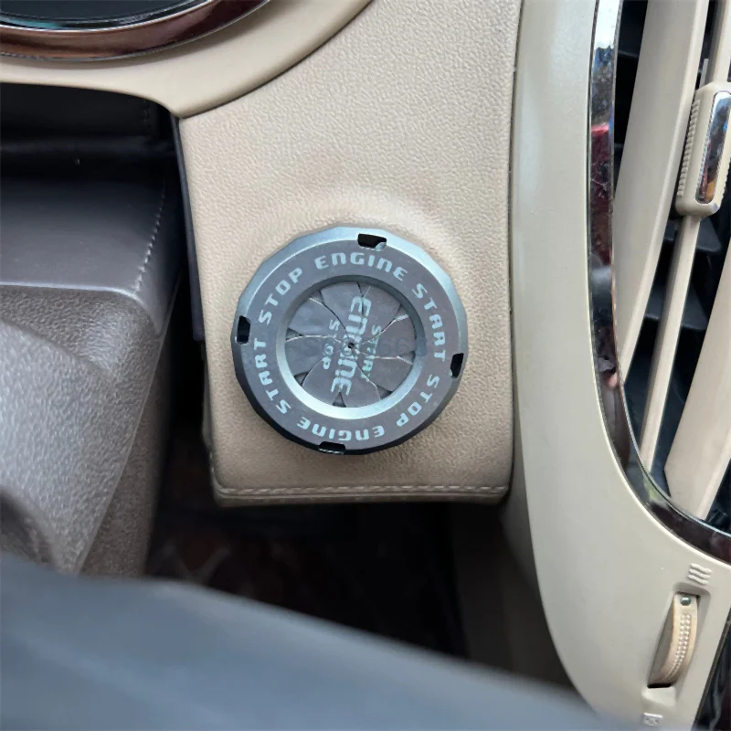 車のエンジン用の回転可能な保護キャップ,インテリア,装飾ステッカー,スタートボタンとストップボタン,イグニッションスイッチ,ブレードタイプのカバー