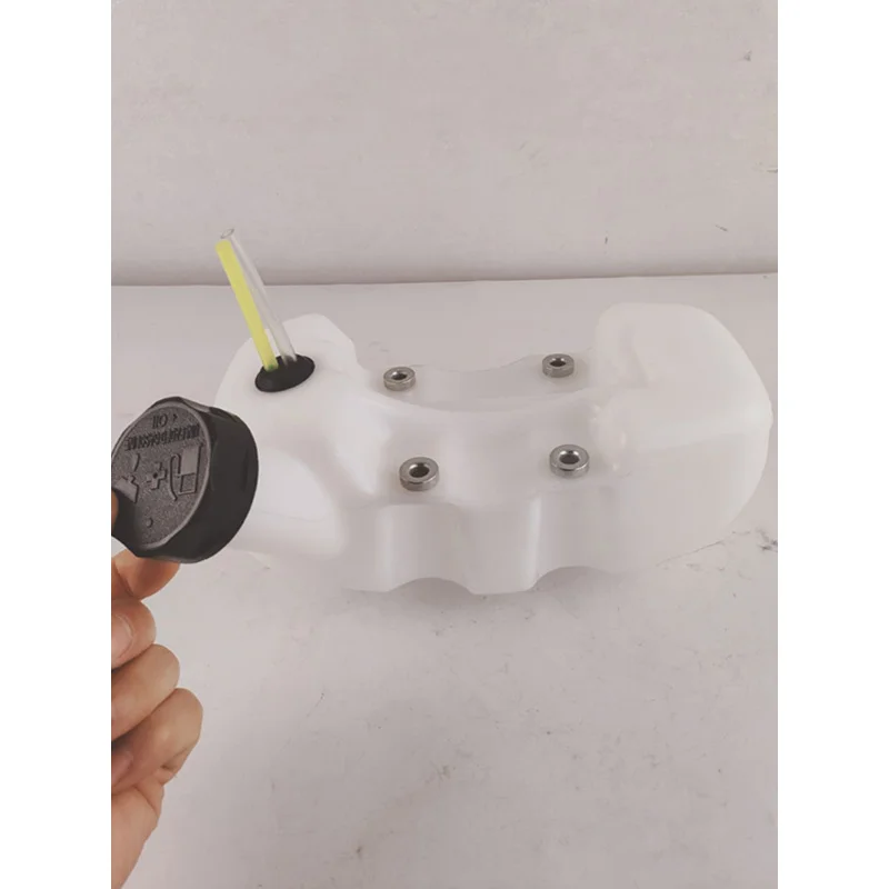 علامة تجارية جديدة لملحقات خزان الوقود لجزازة العشب Kovacaki G45