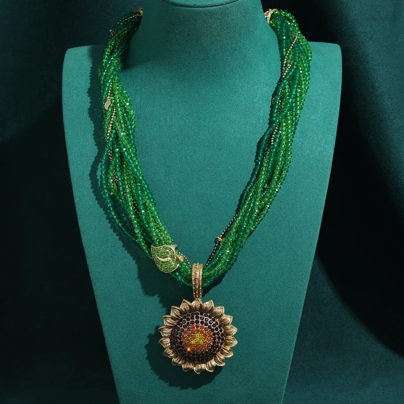 

Vintage Green Beads Layered Necklace Sunflower Pendant Woman Glass Rhinestones Twist Chain Party Gift Antique Chunk Jewelry 2026
