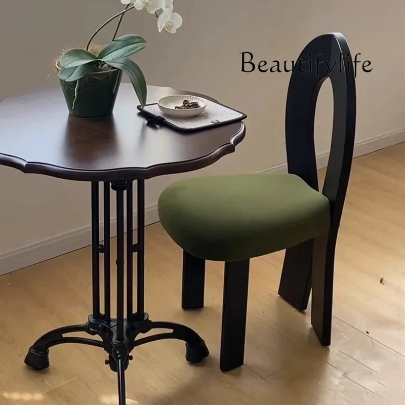 Bj Modern Hotel Din…