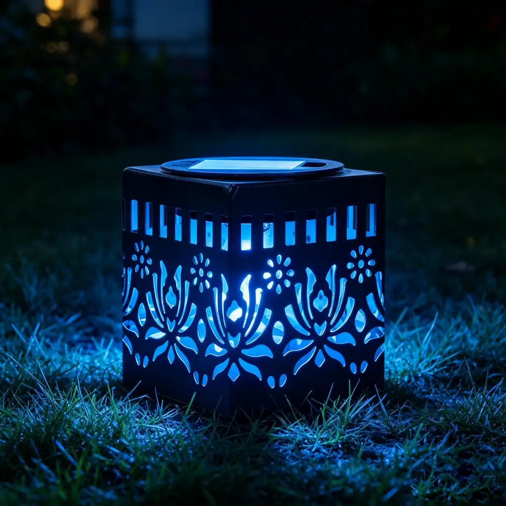 Metal Solar Lantern Solar-powered Disk Fence Light Outdoor Decorative Garden Projector Lamp Ip65 Waterproof Patio Glow Shadow