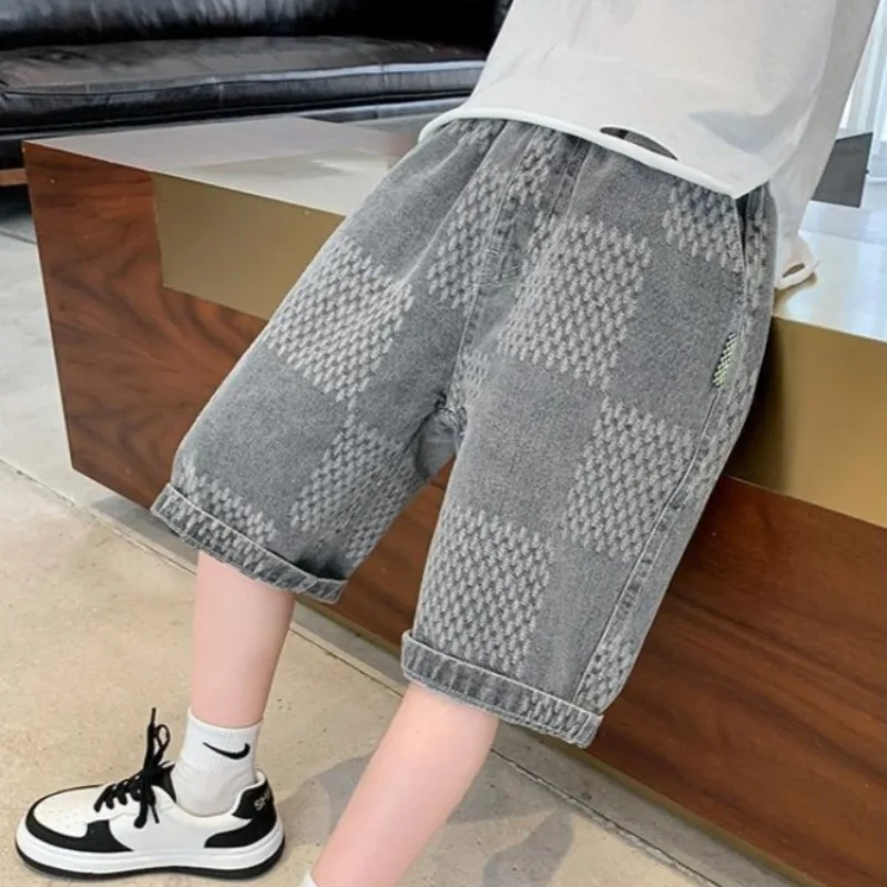 

Летние джинсовые шорты для мальчиков 2025: мягкие, тонкие, жаккардовые, стильные, модные, дышащие, средней длины, повседневные, для подростков