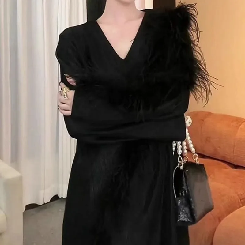 

Весенне-осенний нишевый дизайн с пушистыми швами и v-образным вырезом по индивидуальному заказу во французском стиле Хепберн