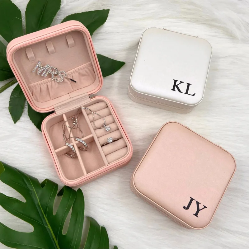 Personalized Jewelry Box Bridesmaid Gift custom Travel Jewellery Case Ring Box Wedding Favors Bride Gift Proposal Birthday Gift