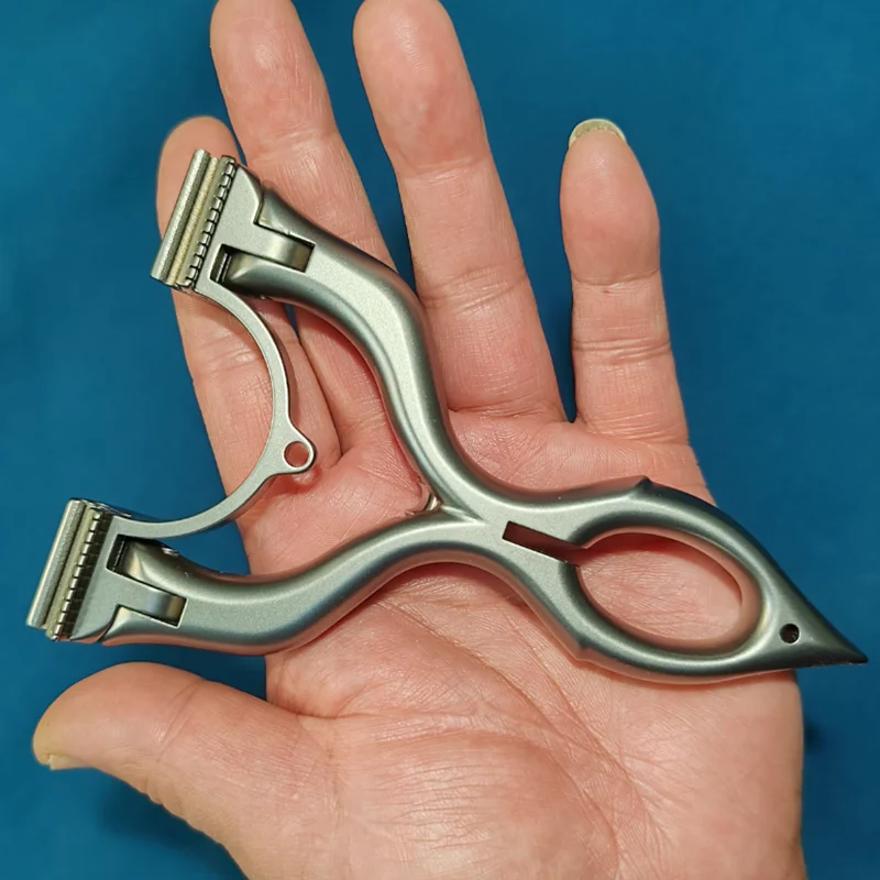 Outdoor Titanium Alloy TC21 Slingshot High-quality Slingshot New Type of Fast Breaking Rubber Band Outdoor Catapult