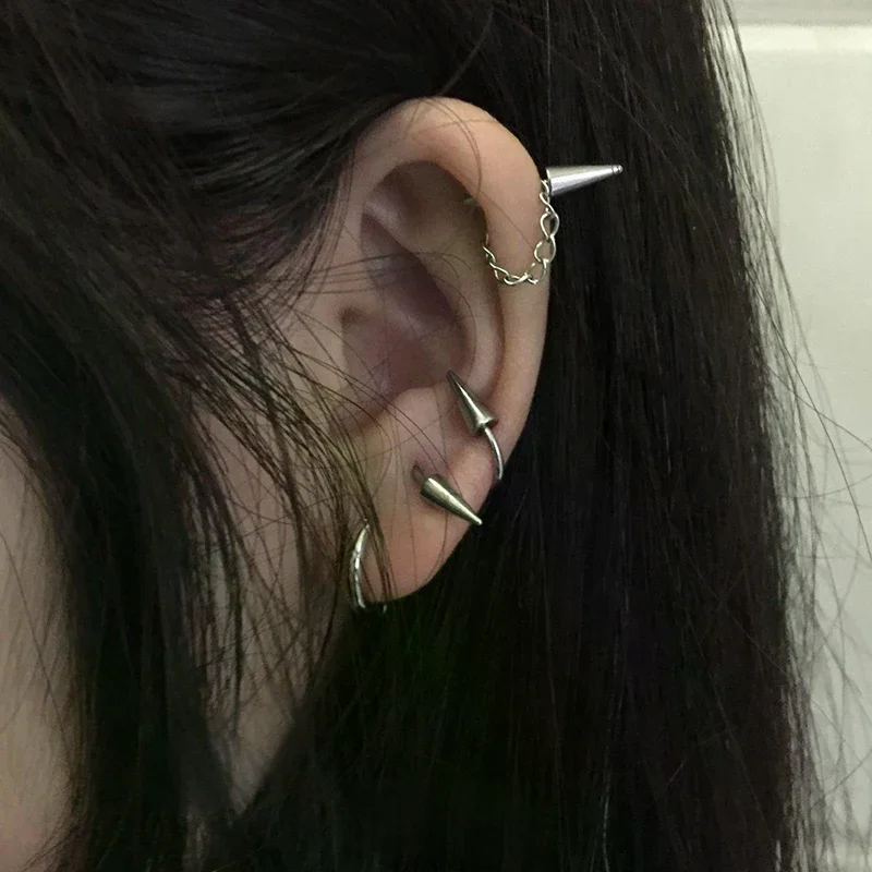 New Retro Gothic Stainless Steel Rivets Ear Bone Nail Hip Hop Ear Clips Earring For Women Accessory