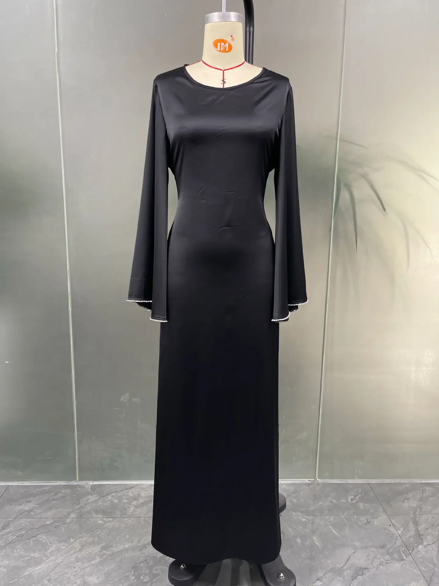 Ramadan Eid Diamond Long Sleeve Djellaba Muslim Dress Dubai Fashion Abaya Thin Muslim Robes Islam Robe Women Satin Long Dress