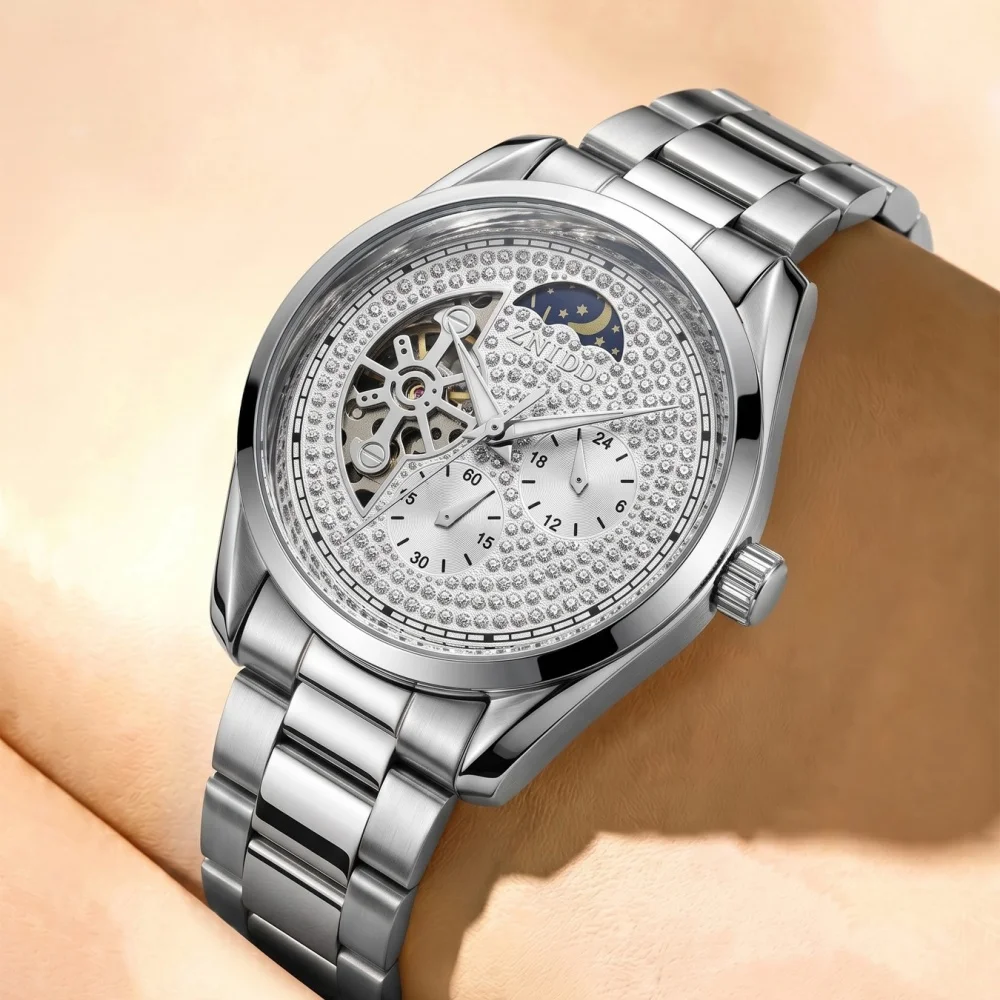 Luxury Men's Automatic Mechanical Watch with Skeletonized Movement, Half-Moon Full Diamond Dial, Waterproof Steel Band, Business Casual Men's Wristwatch, Fashionable Casual Versatile Stylish Trendy Men's Watch, the Bes