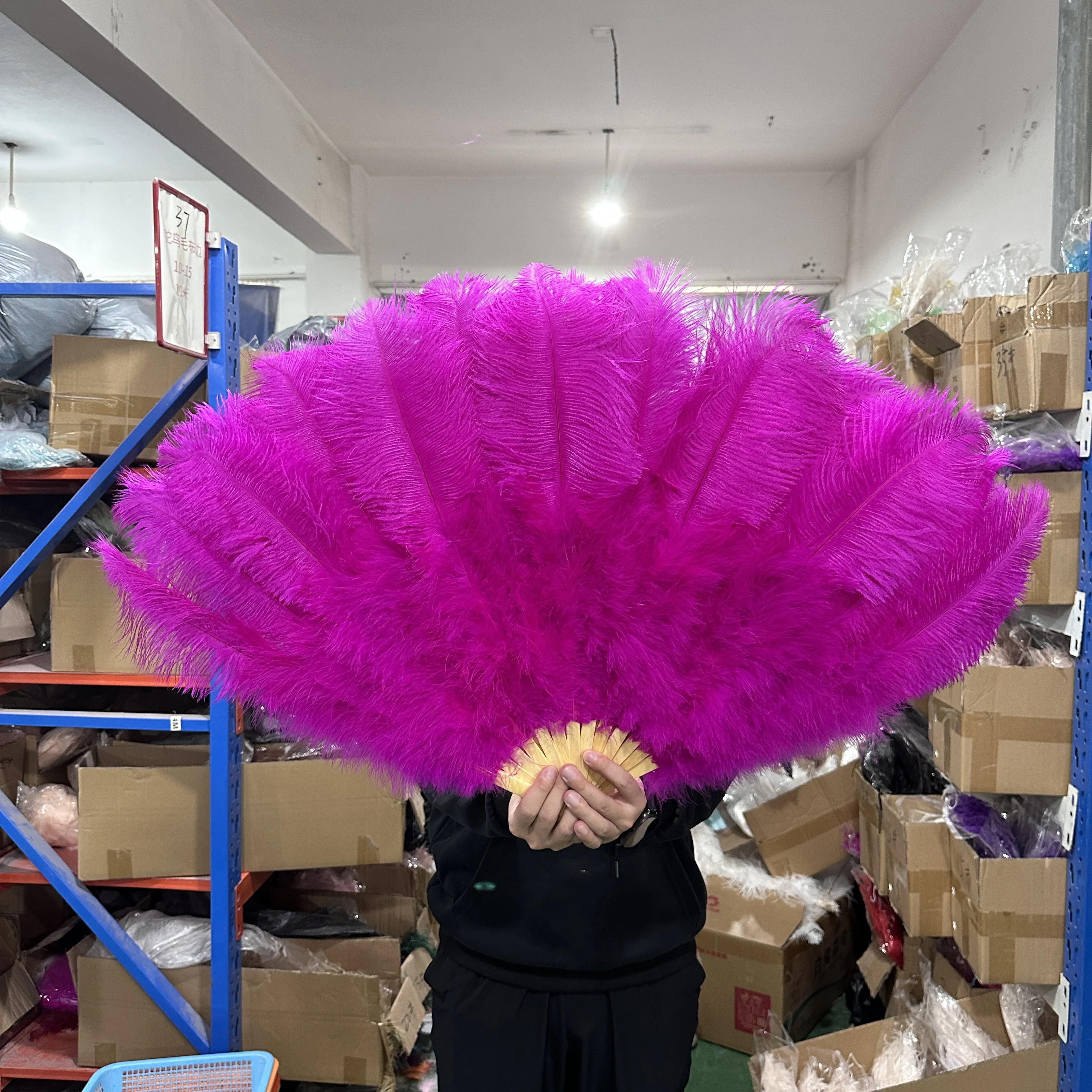 Large 13 Bone Fuffly Ostrich Feathers Fans 100CM 130CM Rose Red Handheld Plumes fan for Wedding Party Stage Performance Props