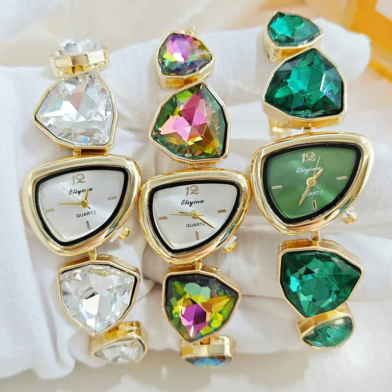 ساعة نسائية ذات شكل غير منتظم كبيرة متألقة على شكل خاص من حجر الراين بنمط شمسي بسيط ساعة كوارتز طليعية عصرية