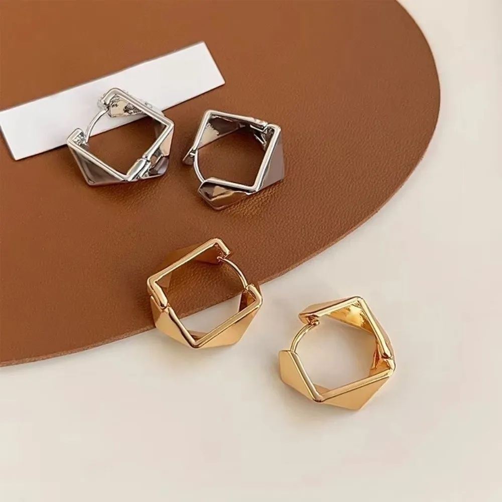 Creative Elegant Polygon Earrings Irregular Rhombic Section Vintage Jewelry Golden Alloy Geometric Metal Earring Women