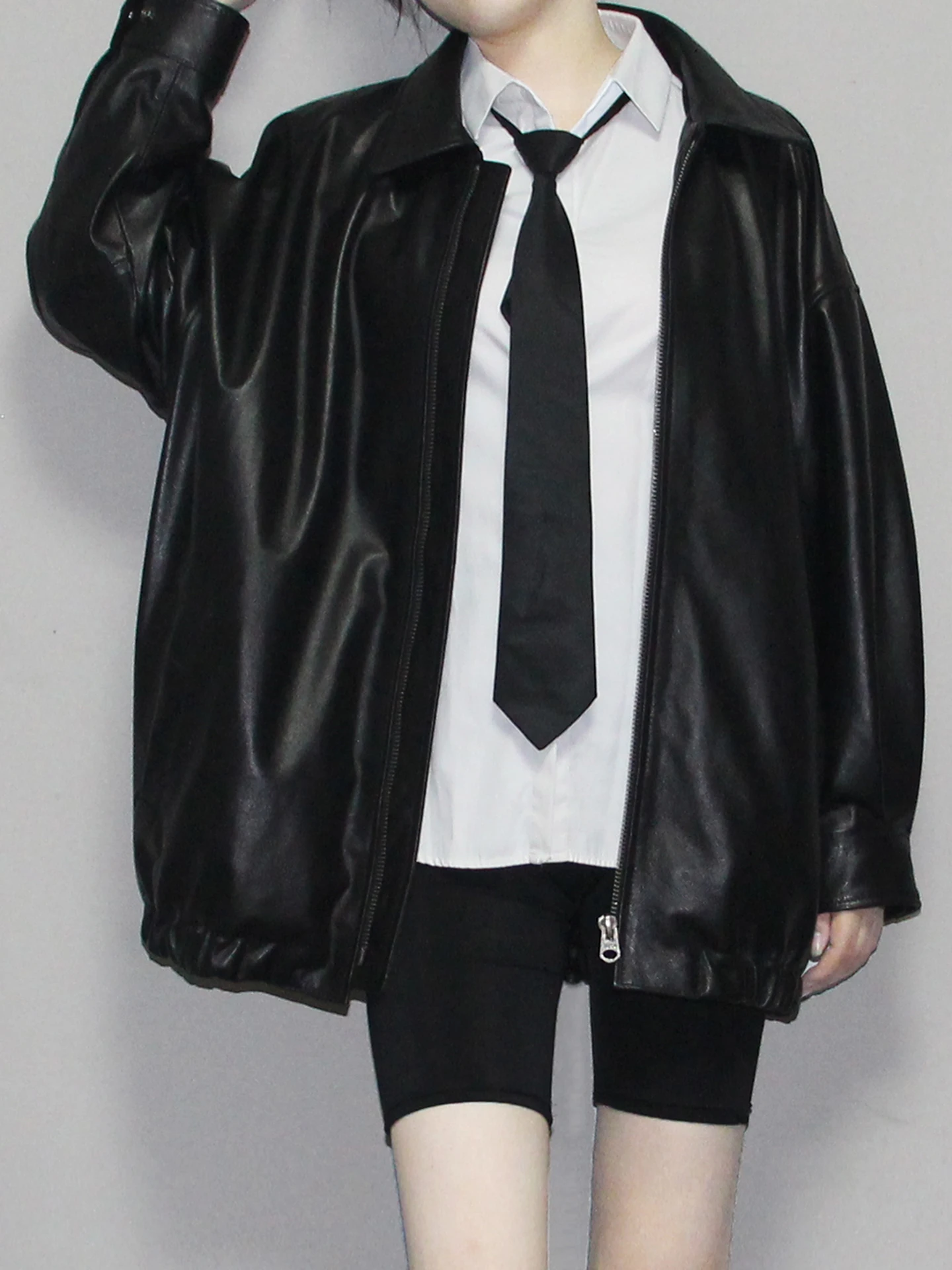 

Повседневная женская кожаная куртка из овчины с длинными рукавами, на молнии, средней длины, прикрывающая бедра, корейская версия, утягивающая фигуру