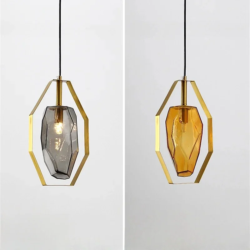 lustre-suspendu-en-metal-avec-pierres-precieuses-et-cristaux-design-irregulier-effet-glace-pour-restaurant-nordique-chevet-et-salle-d'exposition