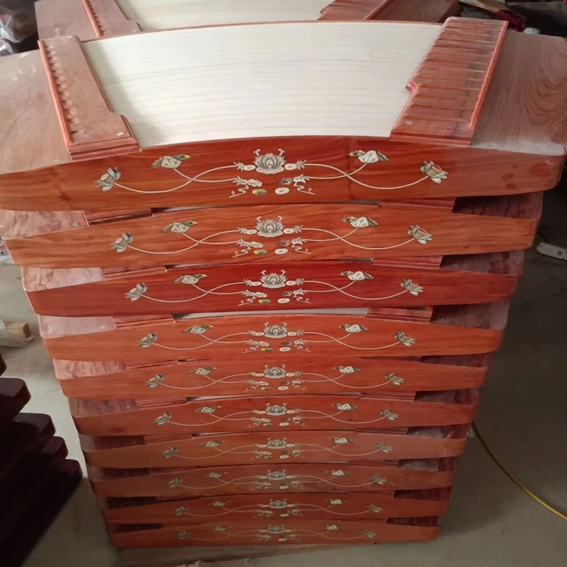 

Grass pear shell carving dulcimer, sour branch wood shell carving dulcimer, piano stand, piano box accessories are all brought