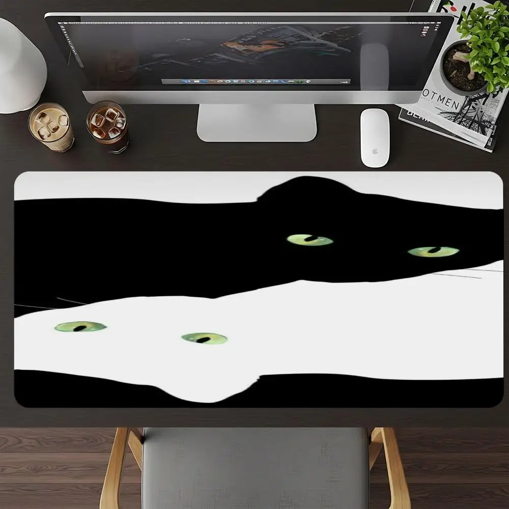 Large Size Table Mat Abstract Dual Tone Black White Cat Cute Silhouette Art Mouse Pads For Laptop Bedroom Learning Playmat