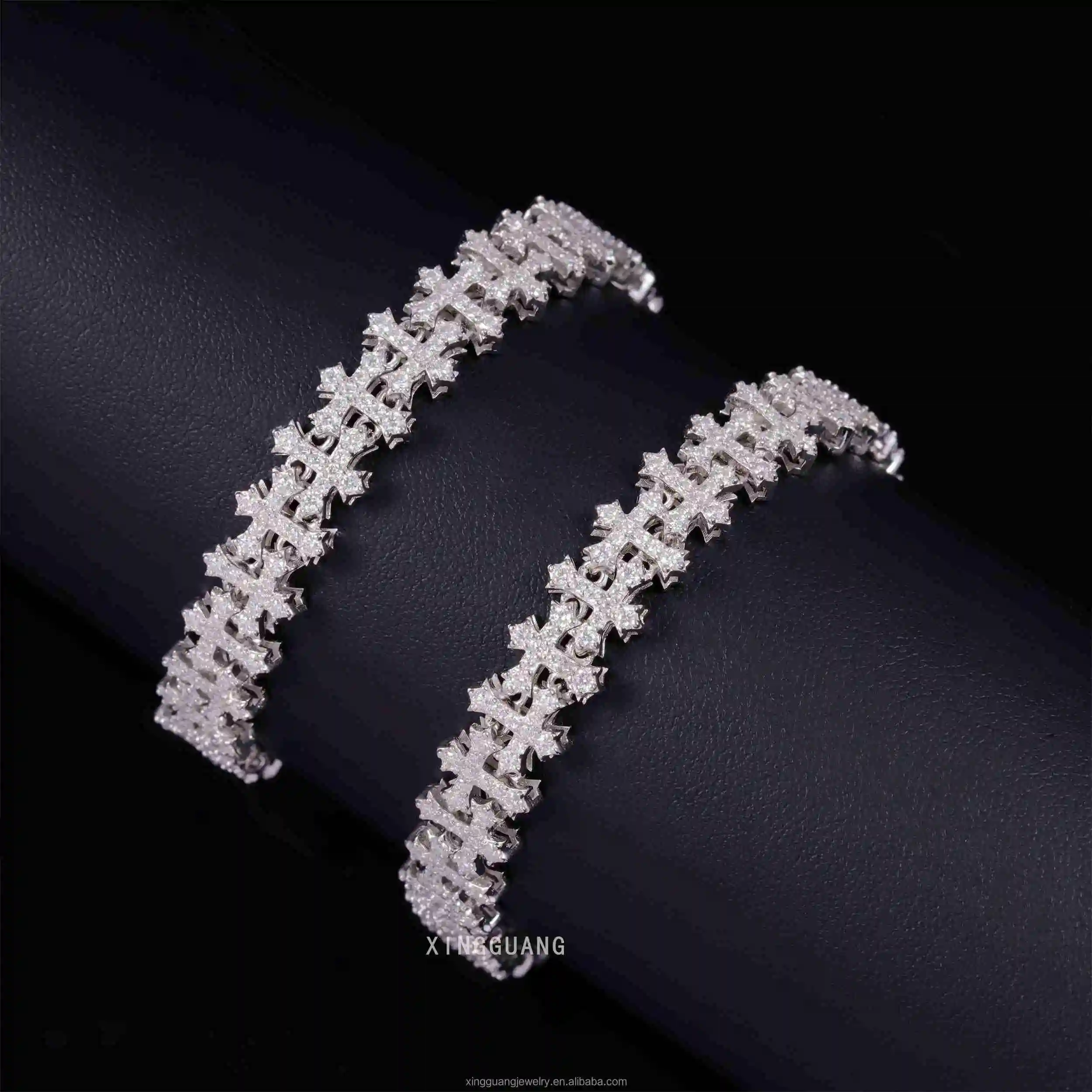 New Hip Design Hop Cuban Bracelets S925 Silver D Color VVS Ice Out Moissanite Diamond White Gold Plated Cuban Cross Bracelet..