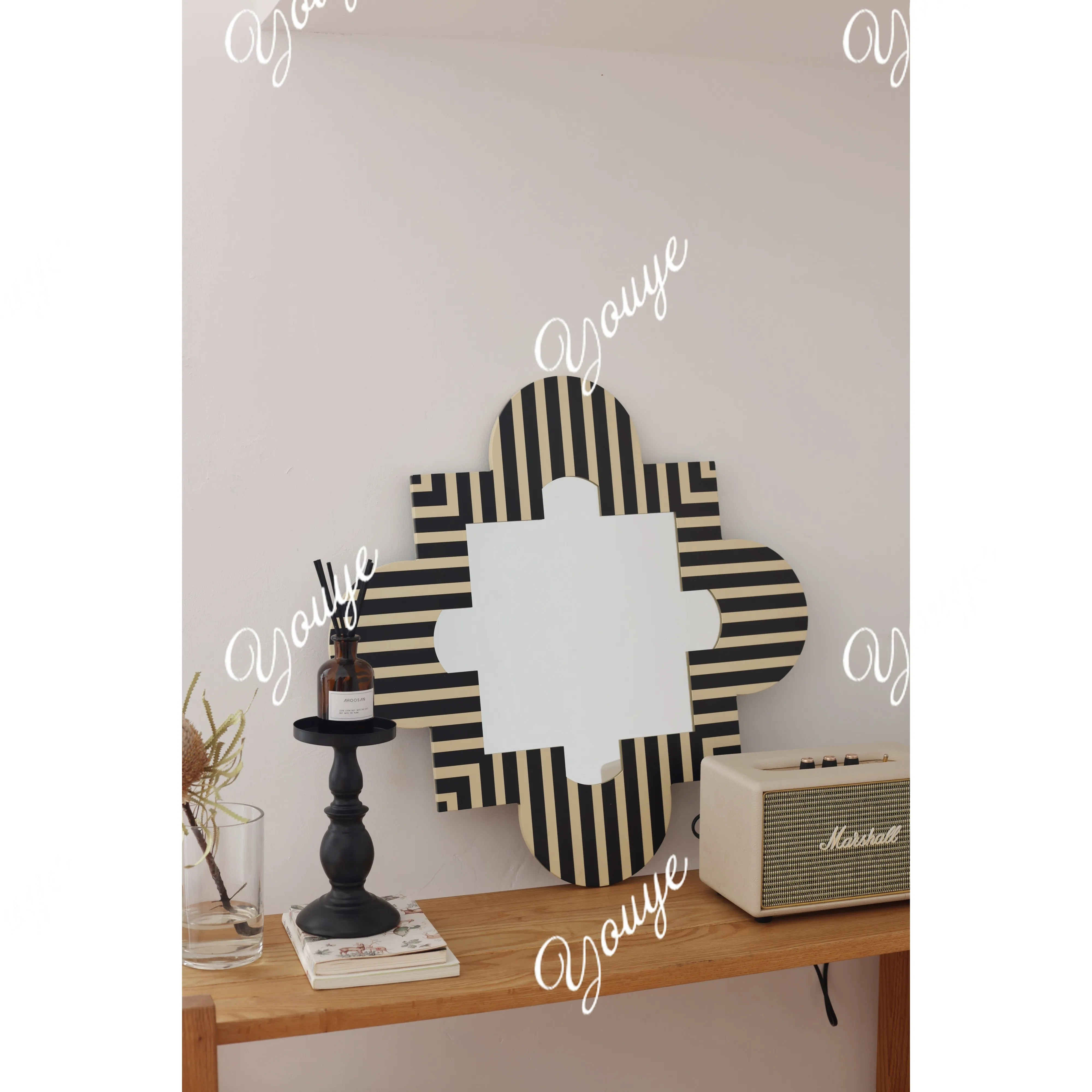 Retro decorative mirror wrought iron stripe modern hanging mirror design medieval style simple art living room ornament