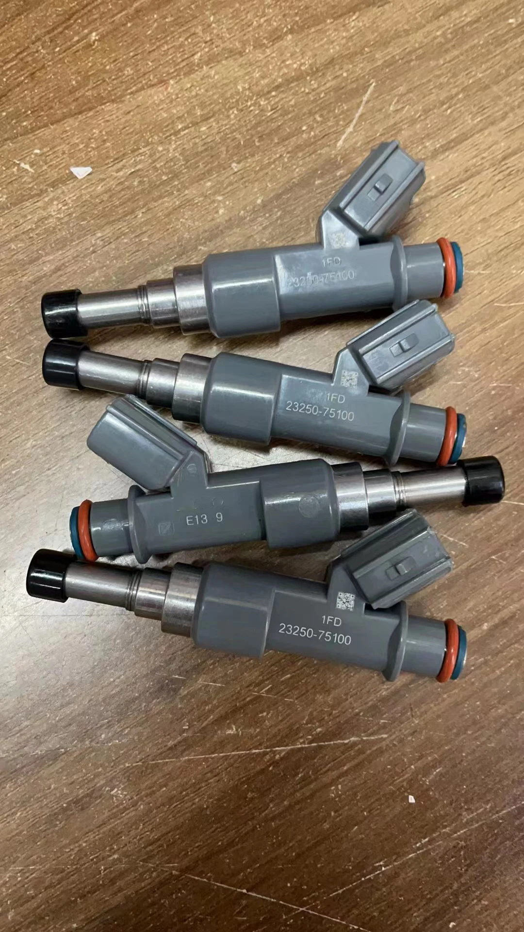 

12pcs high quality Fuel Injector Nozzle 23250-75100 23209-09045 23250-79155 for Toyota- 10-12 4Runner 05-14 Tacoma- 2.7L L4